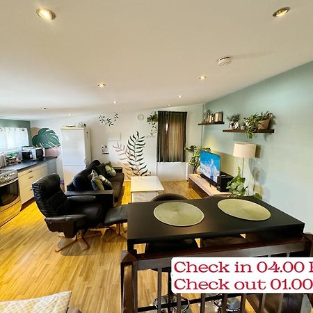 Guesthouse In Tromso Center By Dada ภายนอก รูปภาพ