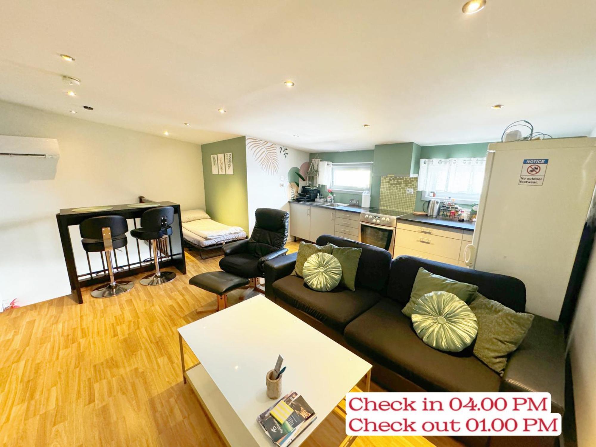 Guesthouse In Tromso Center By Dada ภายนอก รูปภาพ